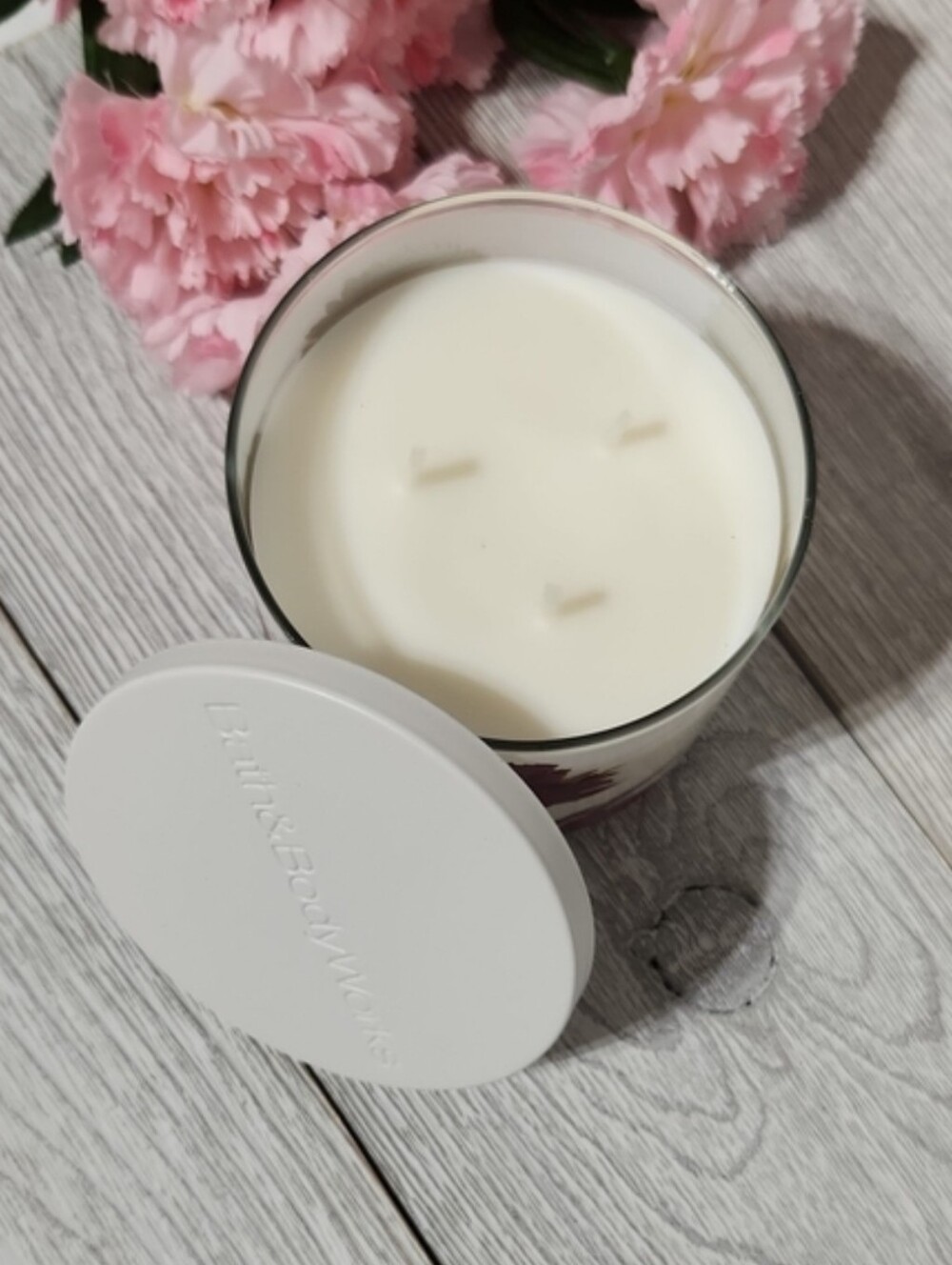Bath & Body Works First Blooms Of Spring 3-Wick Candle - Picture 2 of 3